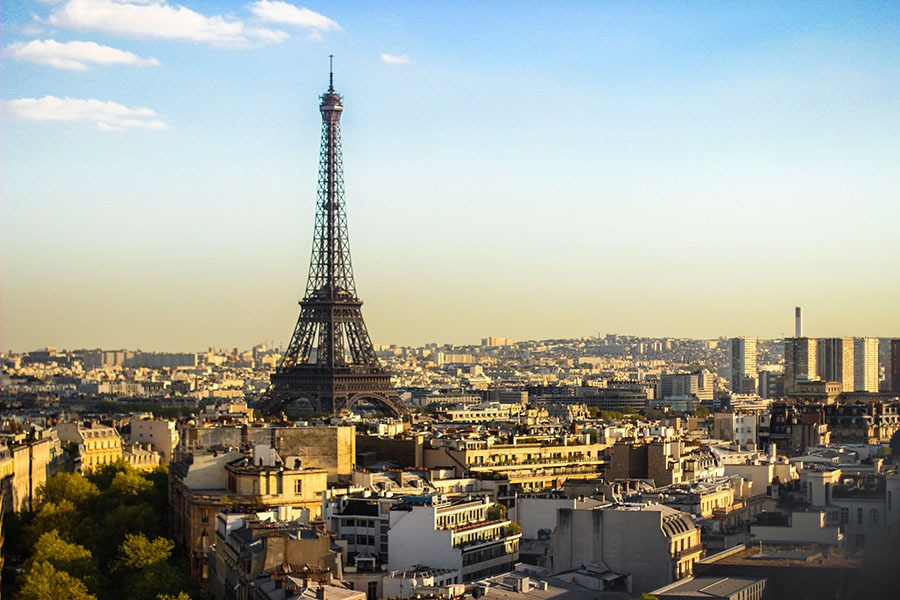 Garde d'enfant avec une nounou bilingue anglophone à Paris 15e et Paris 16e